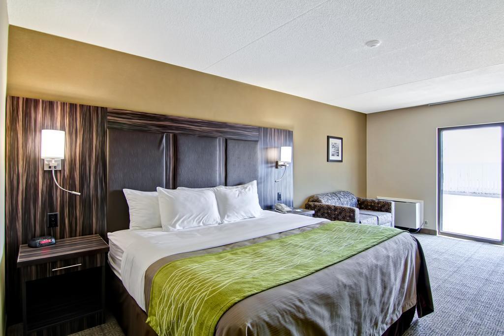 Comfort Inn Sainte-Catherine Exterior foto