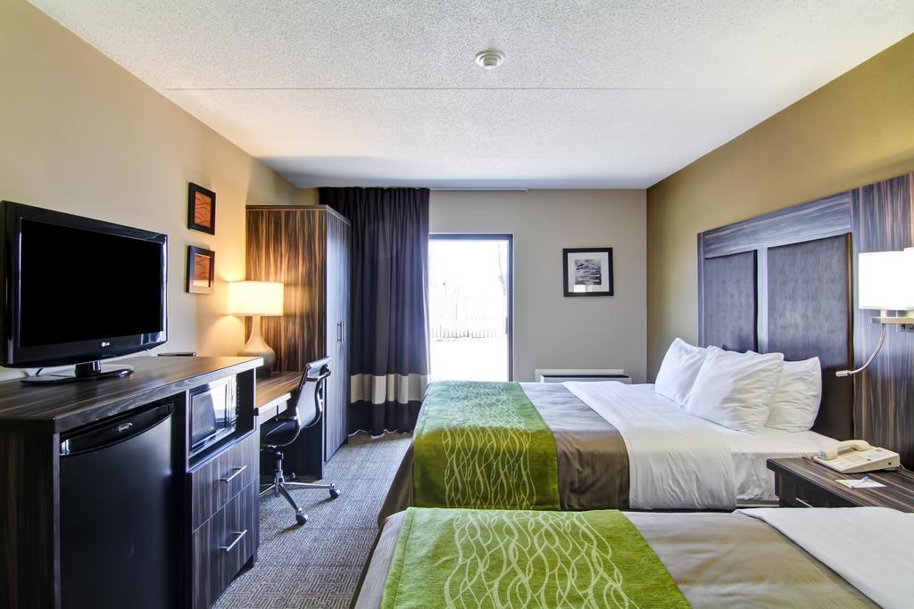 Comfort Inn Sainte-Catherine Exterior foto